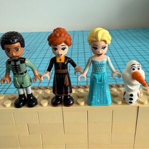 Lego Minifigure Friends Disney Princess Frozen Anna Elsa  Lt. Mathias Olaf